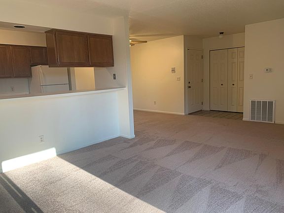 4th image of 1114 Ambertrace Ln APT 1