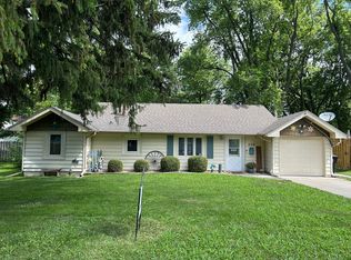 206 E Sycamore St, Normal, IL 61761