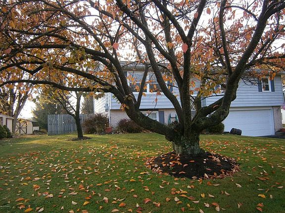 4th image of 108 Meadow Ln