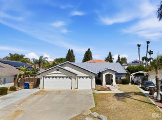 6410 Spring Ridge Dr, Bakersfield, CA 93313