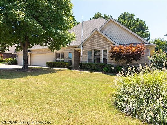 4th image of 712 Ledanna Dr