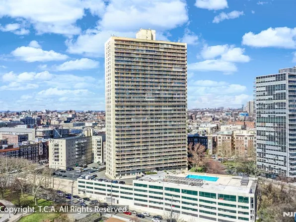 6040 Boulevard East #Phj, West New York, NJ 07093