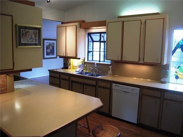 2nd image of 8223 Sierra Dr