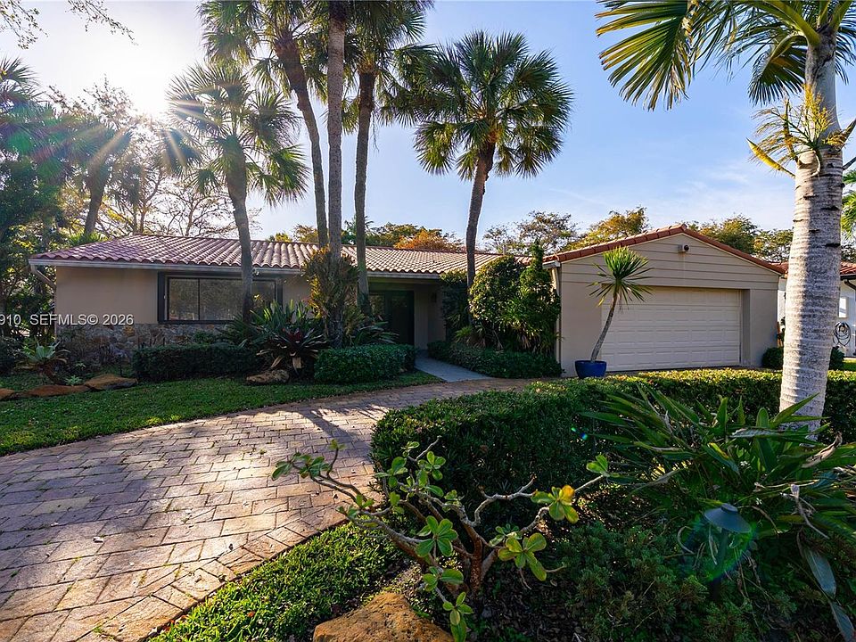 1st image of 6371 Hutchinson Rd