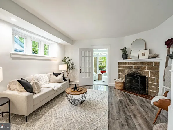 240 Ballymore Rd, Springfield, PA 19064