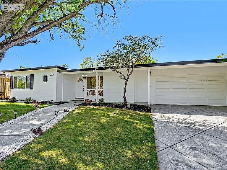 Meadowbrook Dr — Photo 5