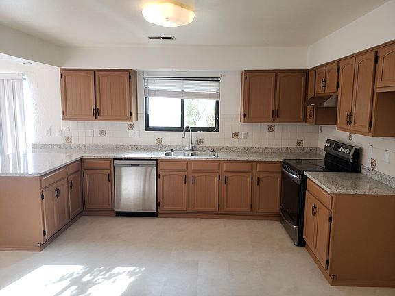 3rd image of 6340 Cuesta Pl NW