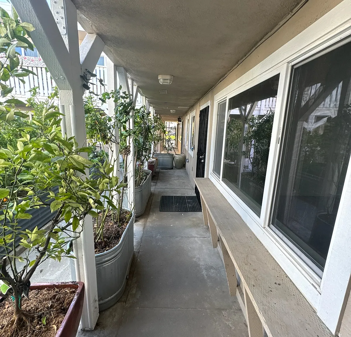 Stanford Avenue Apartments — Photo 1
