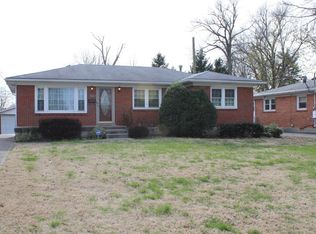 4926 Swaps Ln, Louisville, KY 40216