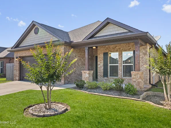 219 Sandy Dr, Ocean Springs, MS 39564