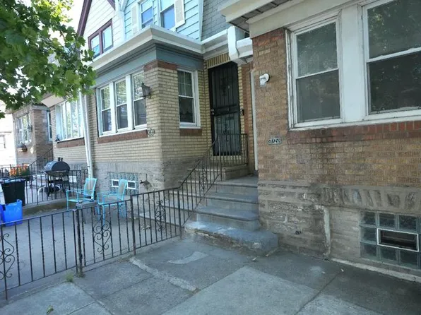4120 Robbins St, Philadelphia, PA 19135