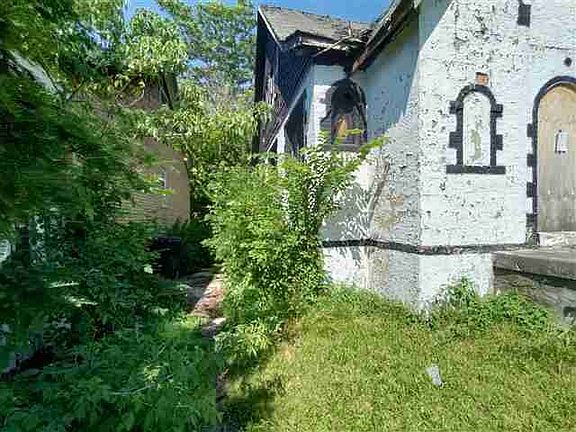 18169 Russell