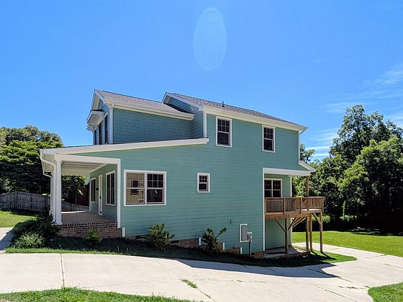 3rd image of 517 W Front St