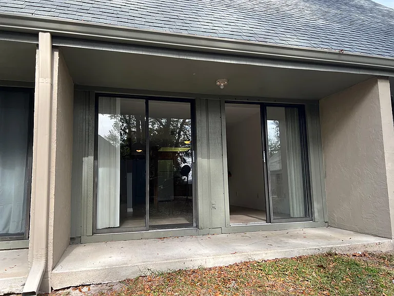 7200 SW 8th Ave #D22 — Photo 18