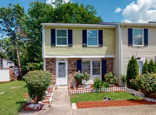 2858 Lake Forest Dr, Nashville, TN 37217