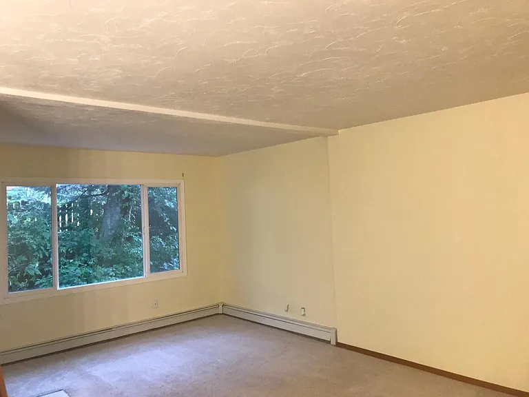 1715 Glacier Ave — Photo 7