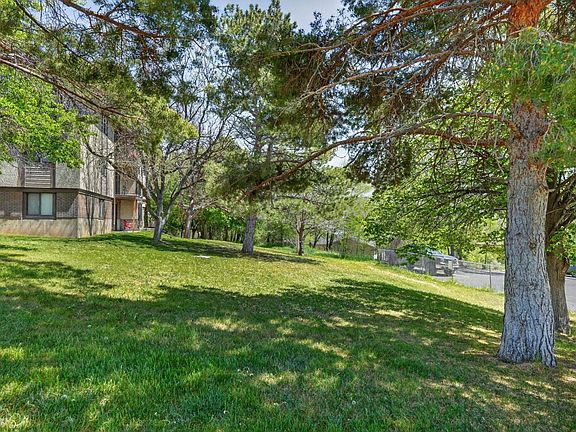 2nd image of 1534 Bench Rd APT E03