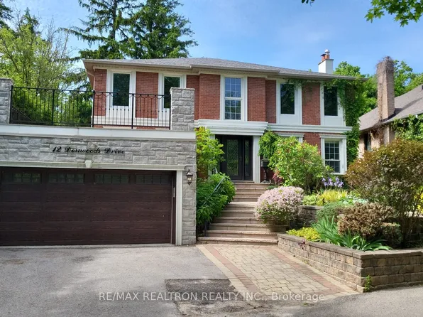 12 Donwoods Dr, Toronto, ON M4N 2G1