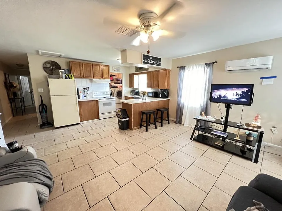 423 Alamo Dr