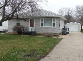 704 E 11th St, Spencer, IA 51301