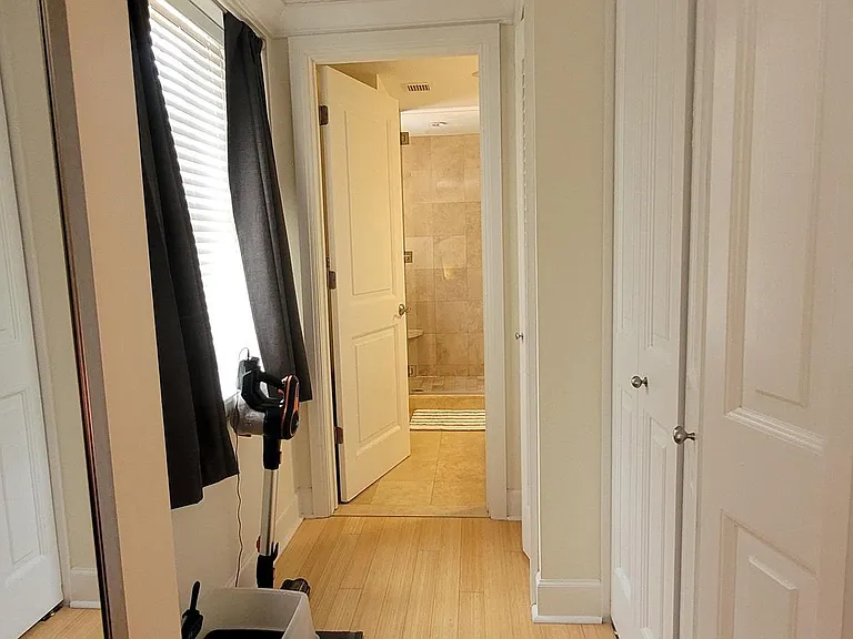 1701 Locust St #15-1917 — Photo 8