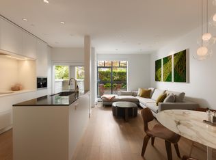 2688 Vine St #106, Vancouver, BC V6K 4T6