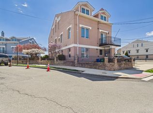 3318 Griswold Ave, Bronx, NY 10465