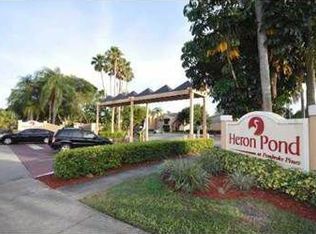 8471 SW 5th St APT 104, Hollywood, FL 33025
