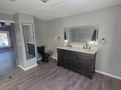 270 W Glendale St, Bedford, OH, 44146