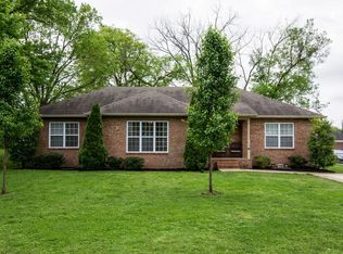 228 Tupper Dr, Gallatin, TN 37066