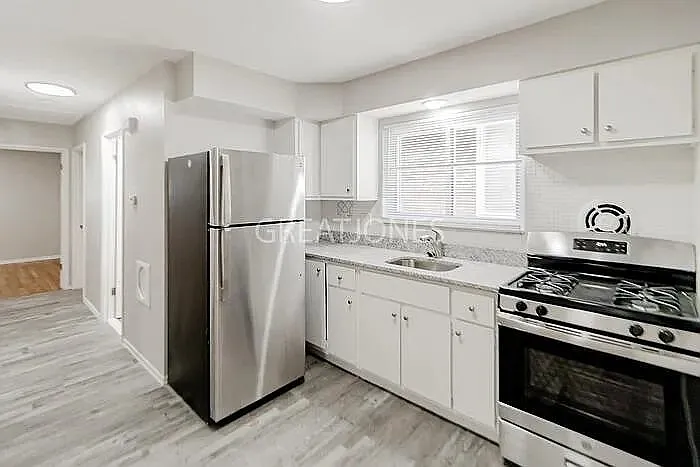 2 bed, 1.0 bath, 810 sqft, $1,147 — Photo 4