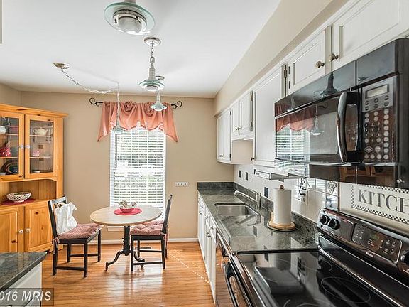 5th image of 3223 Saint Florence Ter