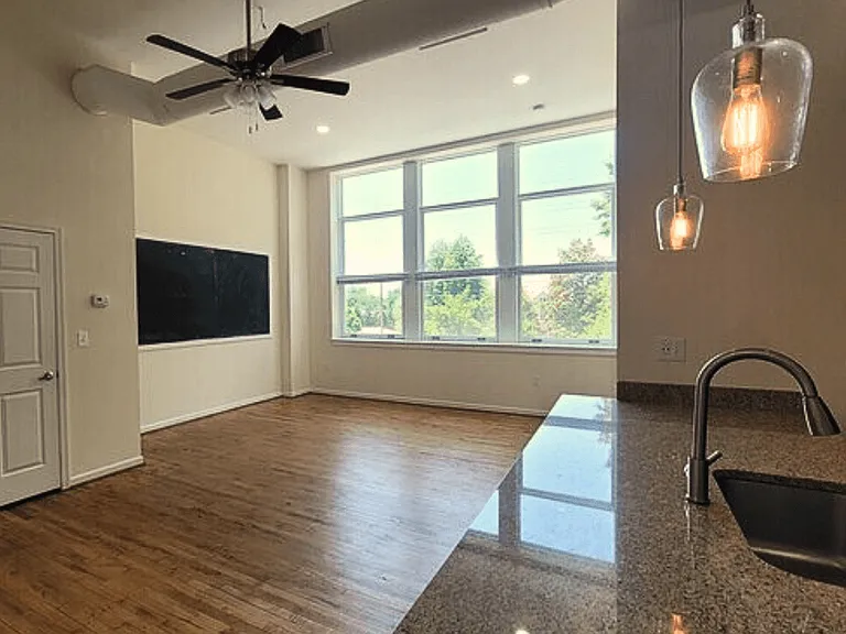 Garland Rodes Apartments — Photo 3