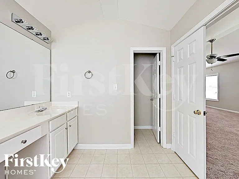 5705 Lindley Crescent Dr — Photo 10
