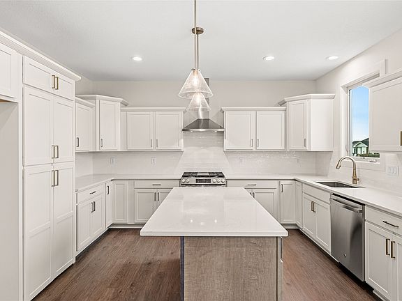4th image of 609 NE 59th Ct