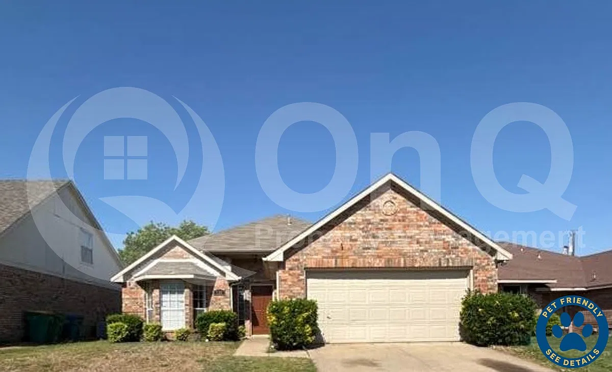 3 bed, 2.0 bath, 1771 sqft, $2,099 — Photo 1