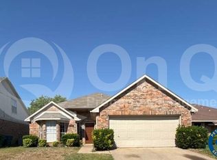 733 Rockett Ln, Cedar Hill, TX 75104