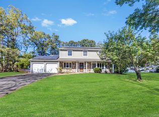 1 Carman Ln, Nesconset, NY 11767