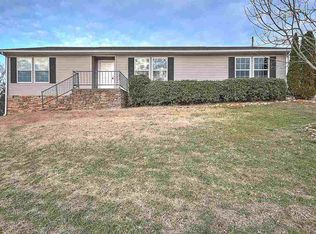 1130 Case View Rd, Dandridge, TN 37725