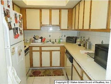 4th image of 117 Braisted Ave