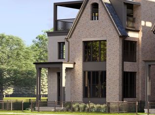 115 S Webster St, Naperville, IL 60540
