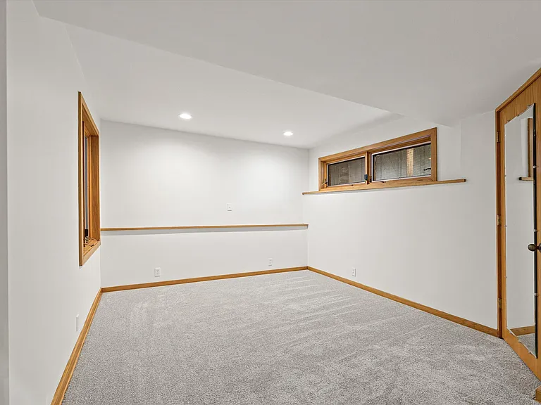1424 Bradford Dr — Photo 39