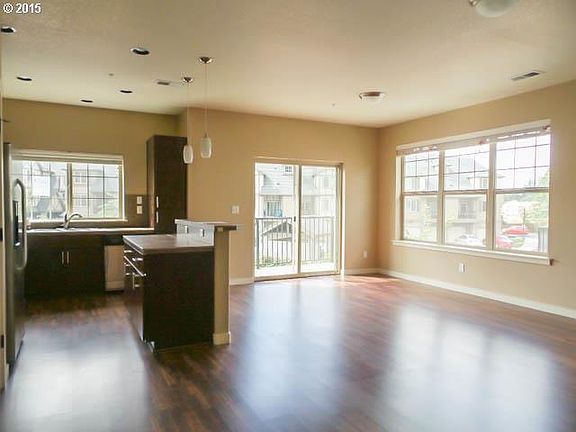4th image of 21401 NW Rockne Way Unit E