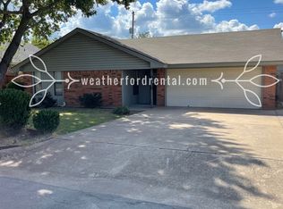 1217 Dirkson St, Weatherford, TX 76086