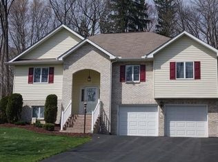 450 Cherokee Dr, Butler, PA 16001