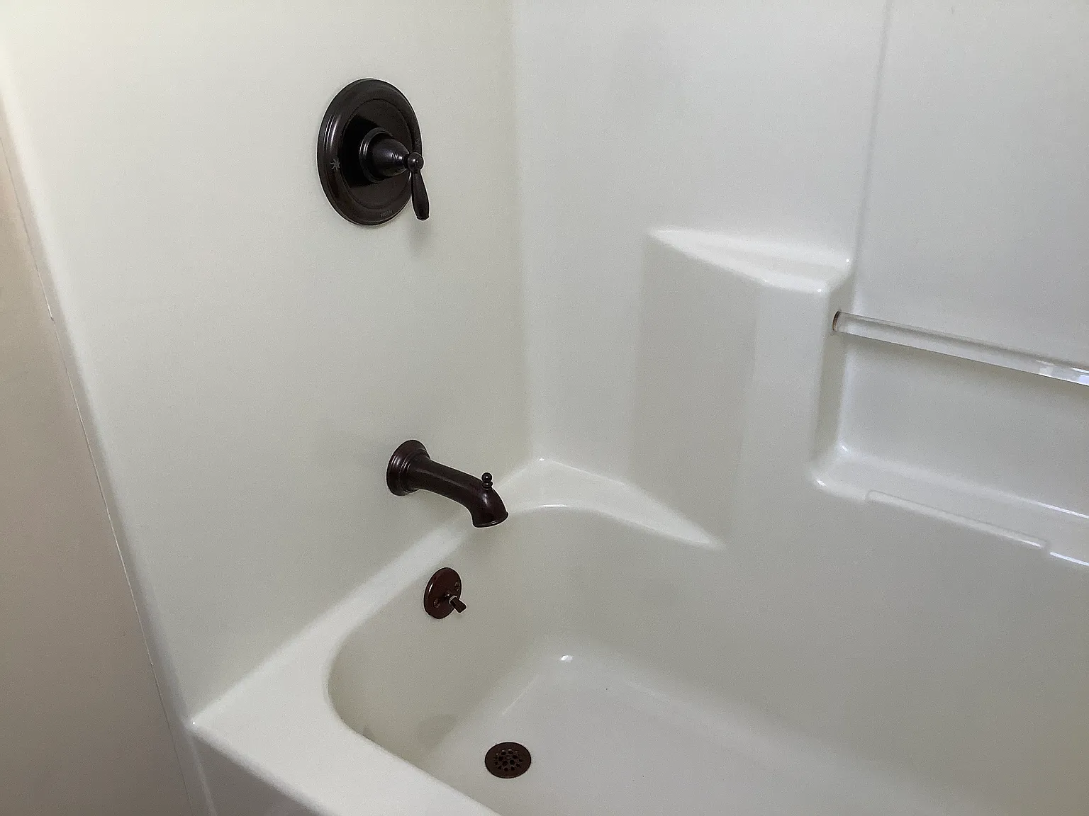 1 bed, 767 sqft, $2,200 — Photo 2