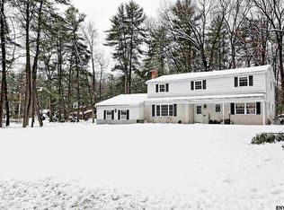 15 Woodstead Rd, Ballston Lake, NY 12019