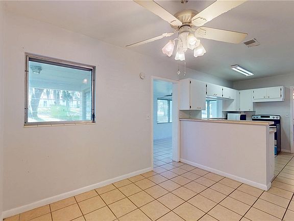 5th image of 121 N Seminole Ave