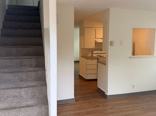 608 R St APT A, Vancouver, WA 98661