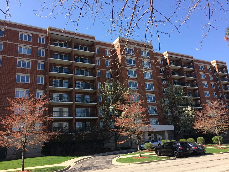 1st image of 5555 N Cumberland Ave Unit 912